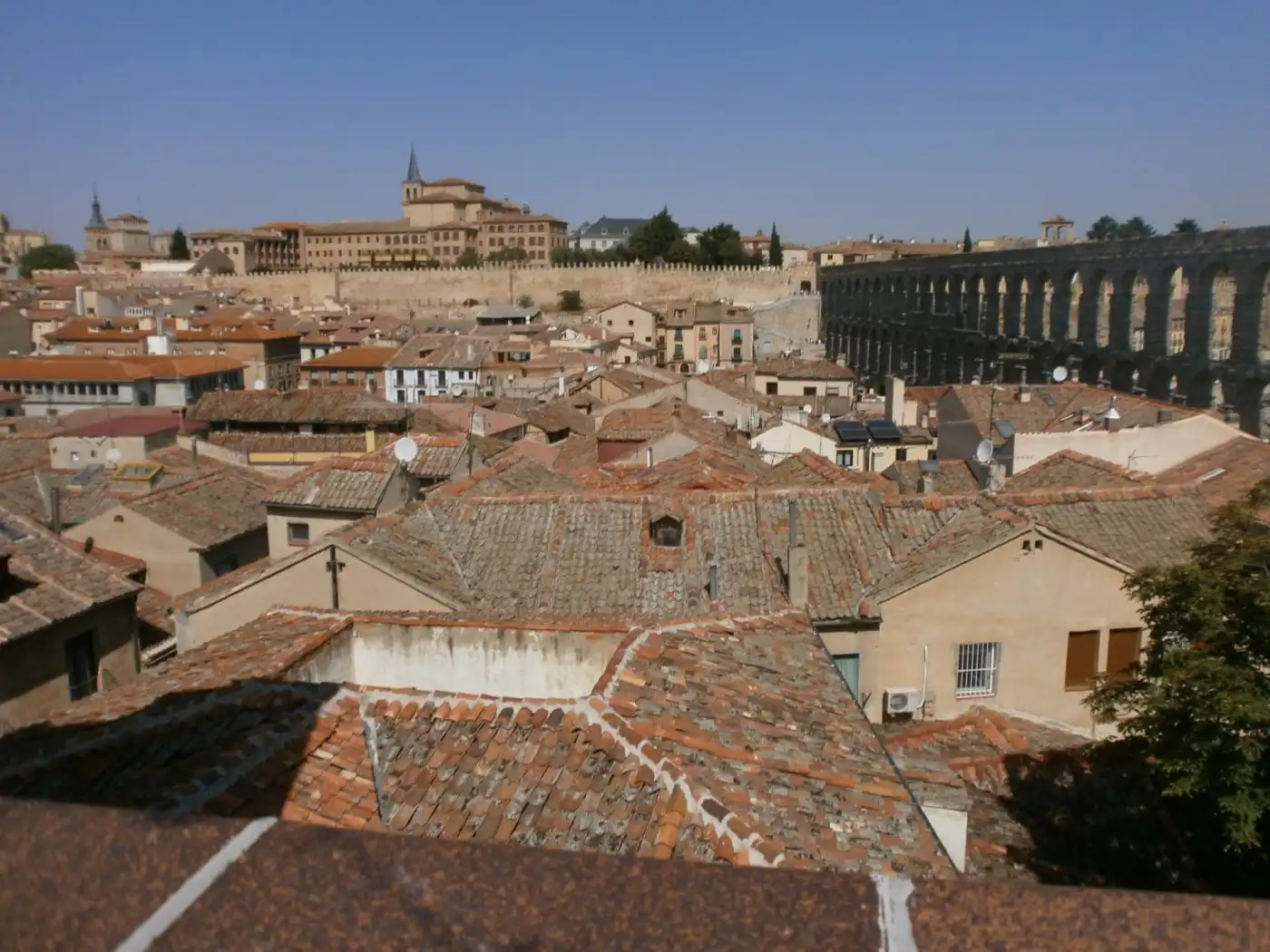 Vista exterior de Àtic en venda en Segovia amb Aire condicionat, Calefacció i Terrassa