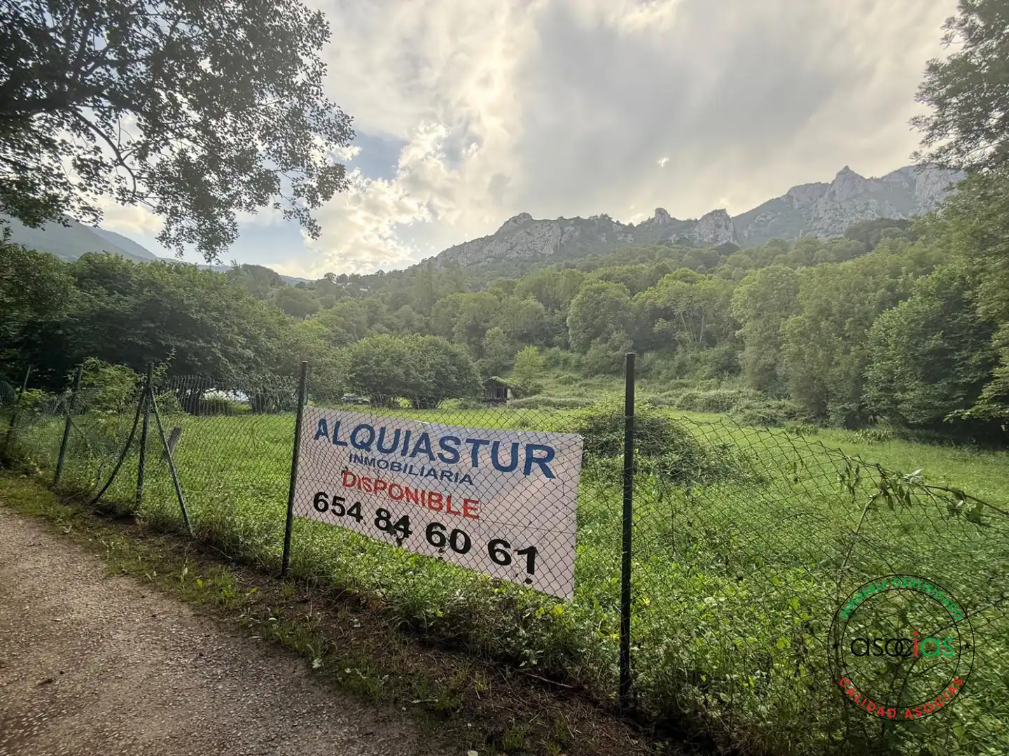 Land for sale in Quirós