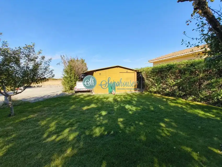 Detached house with garden for sale in Valverde del Majano, imagen 84