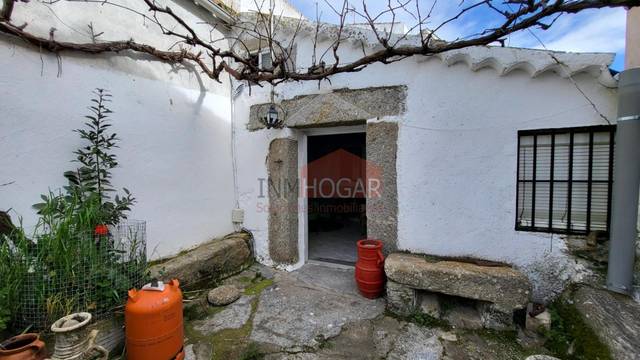 Casa-chalet en Venta en Tornadizos de Ávila