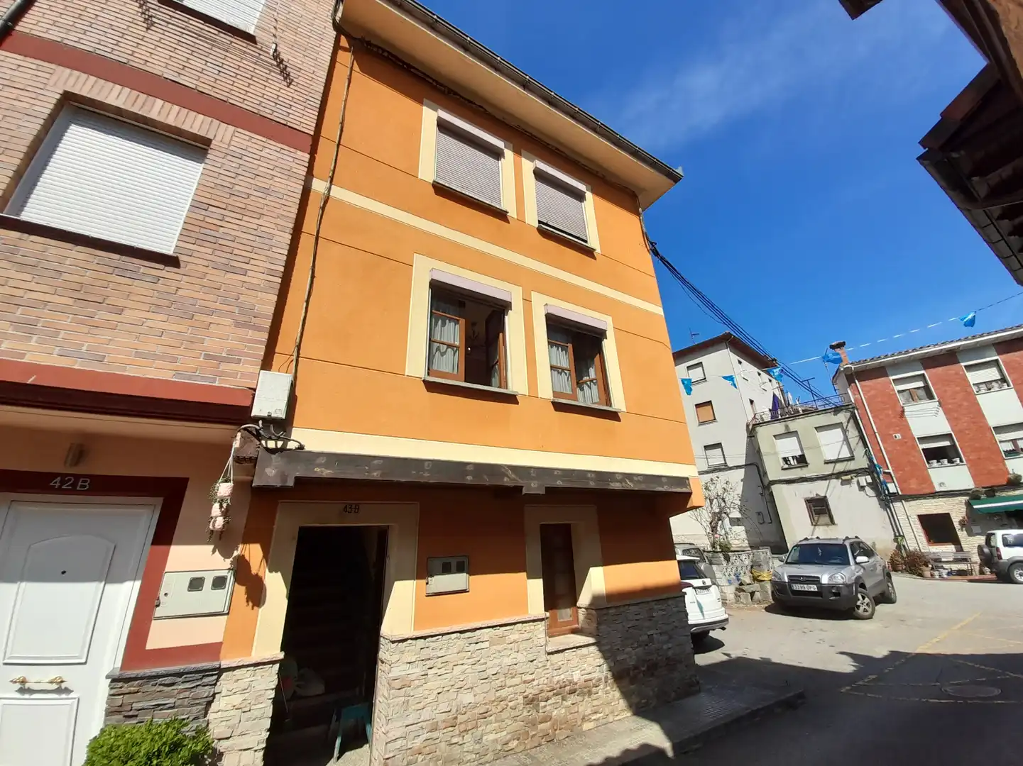 Vista exterior de Casa o xalet en venda en Laviana amb Calefacció i Traster