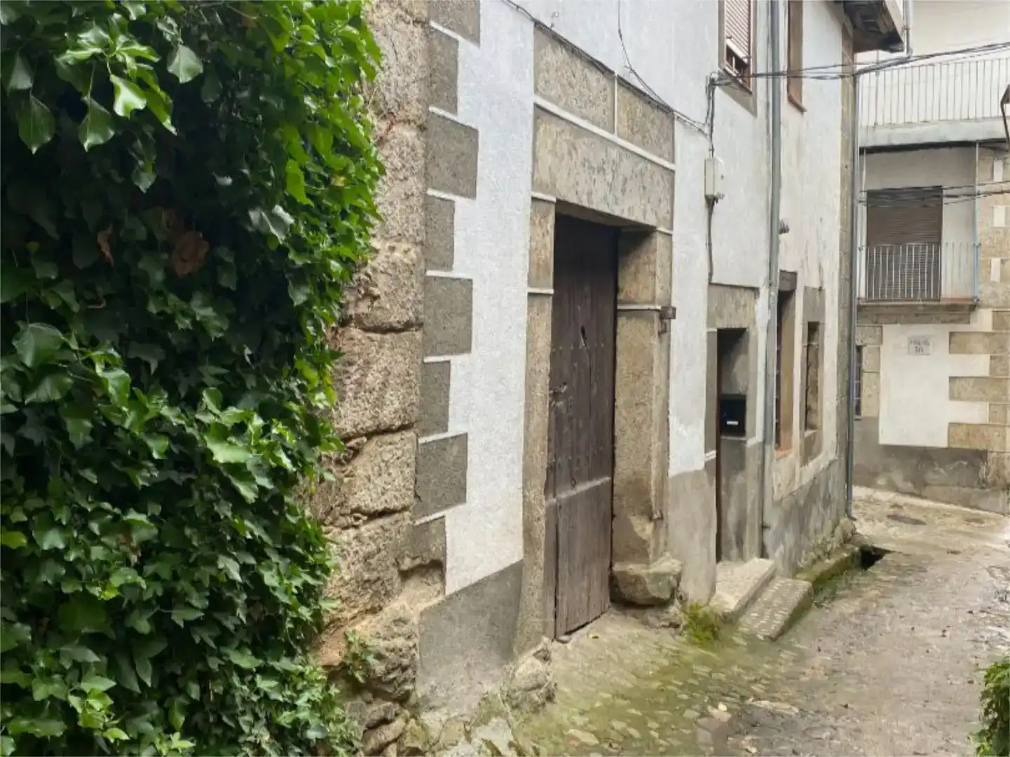 Vista exterior de Local en venta en Candelario