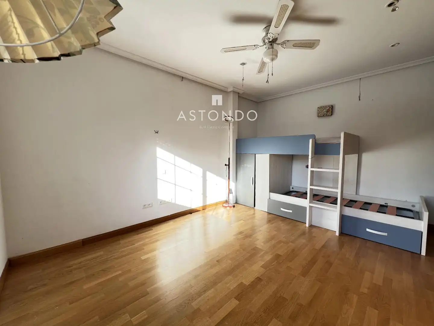 Casa o chalet de alquiler en Ciudalcampo con Calefacción, Jardín privado y Terraza