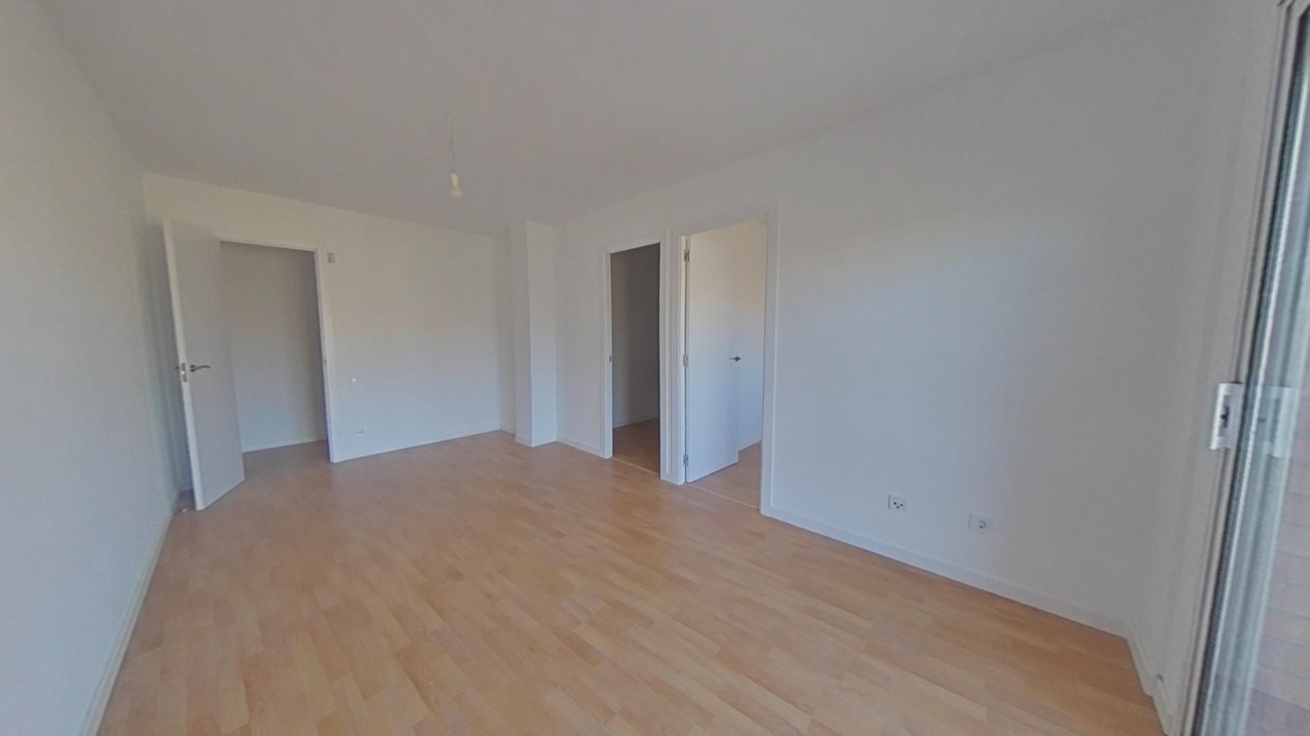 Sala d'estar de Pis en venda en Cerdanyola del Vallès amb Parquet