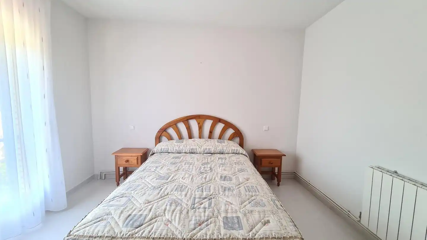 Bedroom of Houses for sale in La Adrada   with Private garden, Storage room and Balcony