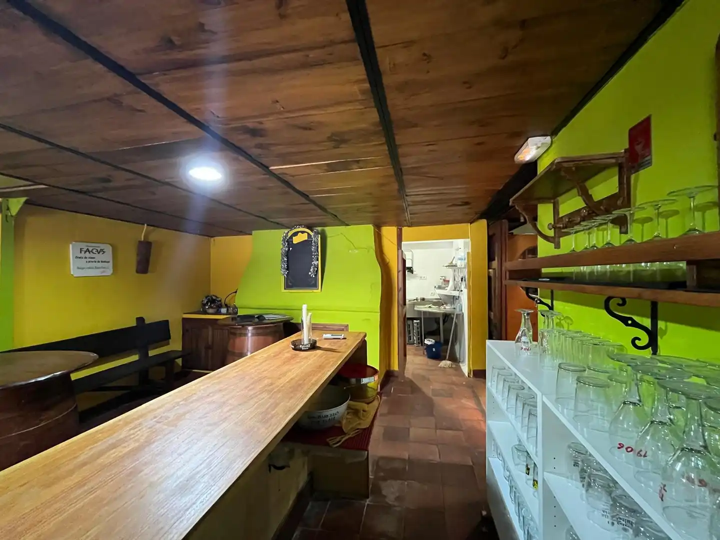 Local en venta en Santibáñez de Valcorba con Amueblado