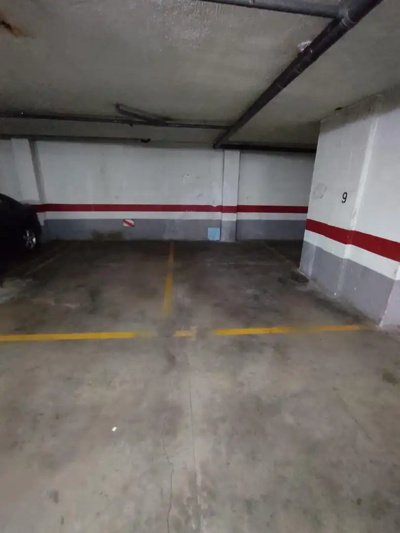 Parking for sale in Calle COMPOSITOR RAFAEL CASTRO