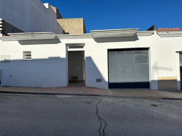 Local comercial en Venta en Trebujena