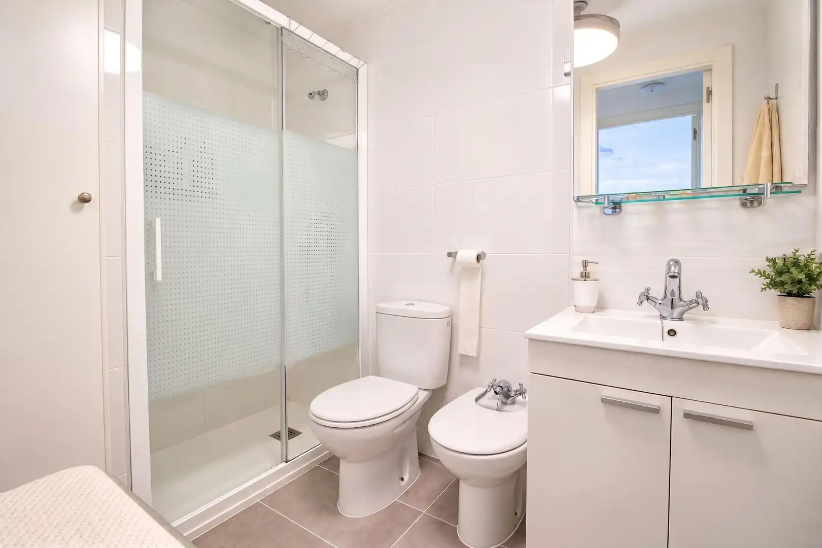 Bajo en venta en Centro - Calzada - Cabo Noval, imagen 13