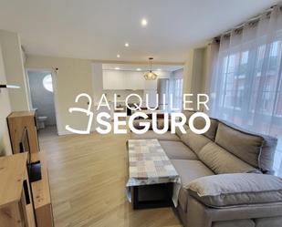 Living room of Flat to rent in Fuenlabrada  with Air Conditioner, Heating and Furnished