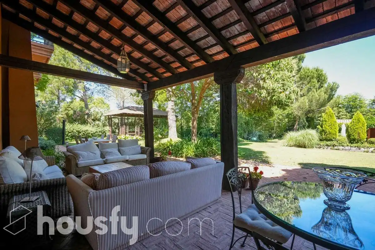 Terrace of Houses for sale in Pozuelo de Alarcón  with Air Conditioner, Heating and Private garden