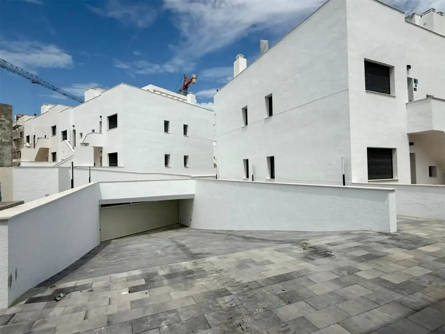 Außenansicht von Wohnung zur Miete in Torrevieja mit Klimaanlage und Schwimmbad