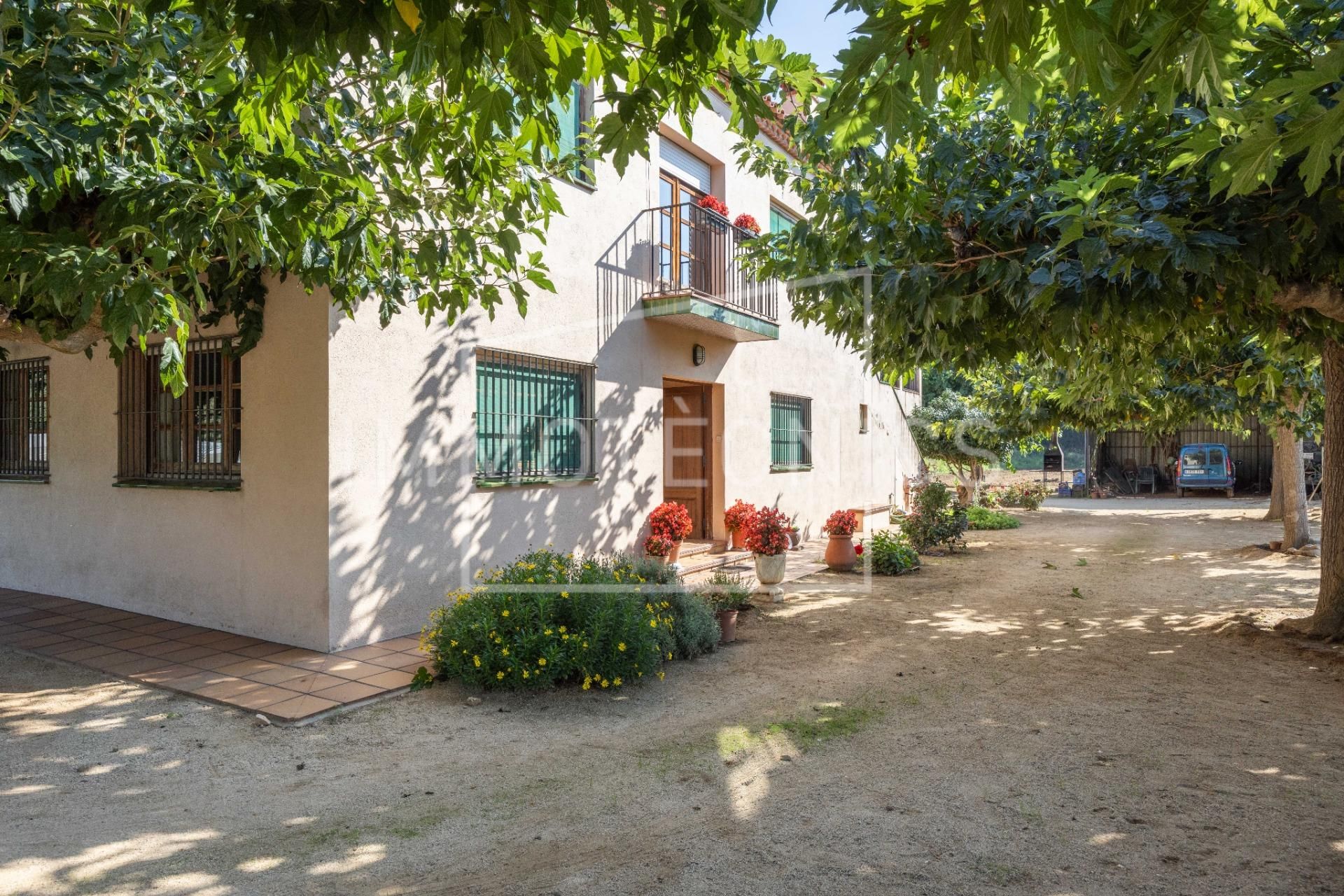 Exterior view of Country house for sale in Argentona  with Heating, Terrace and Storage room