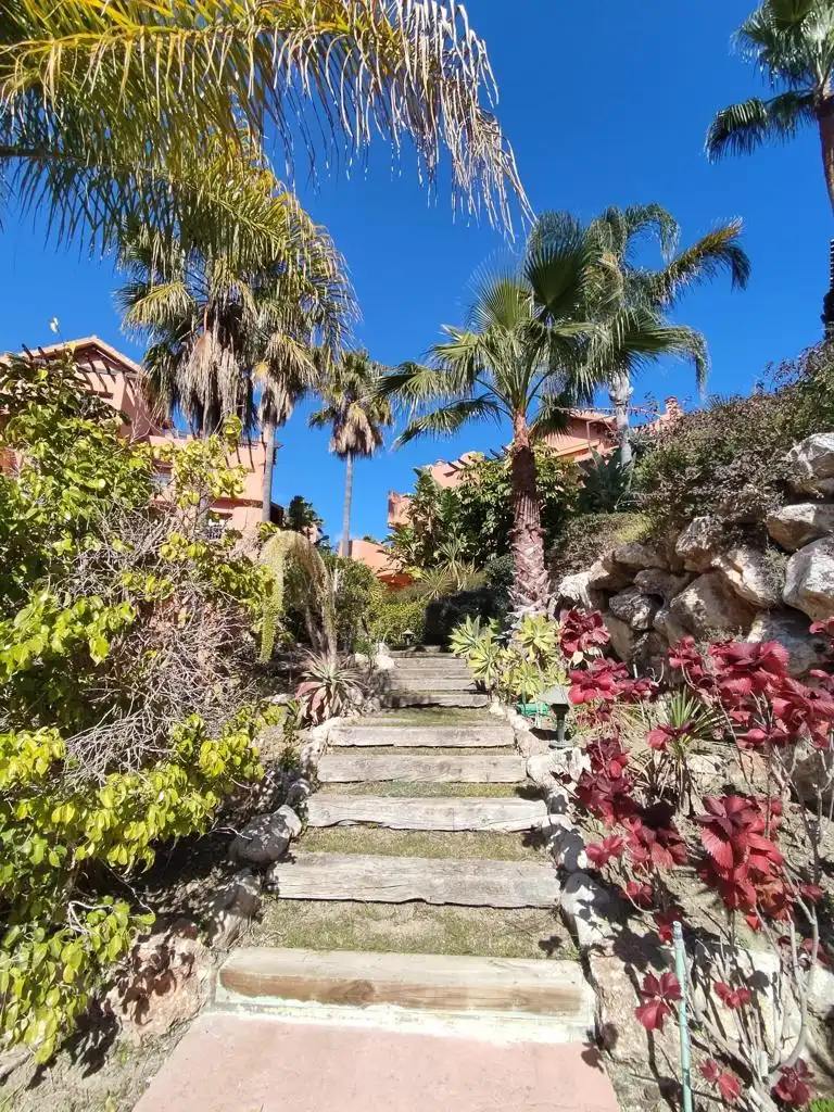 Piso de alquiler en Camino de la Boladilla, La Concha - Resina Golf, Selwo