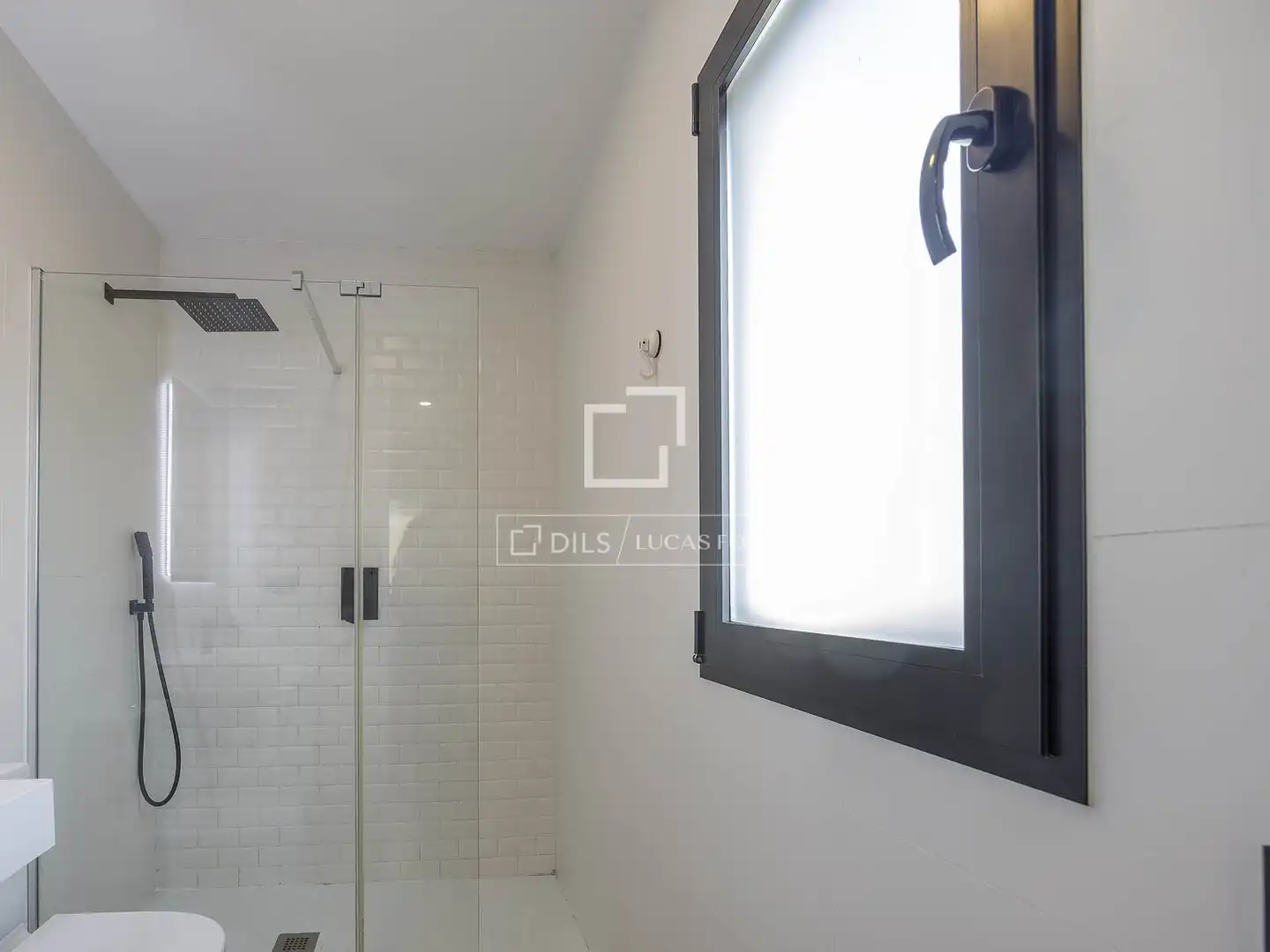 Baño de Casa o chalet en venta en Godella con Aire acondicionado, Calefacción y Jardín privado
