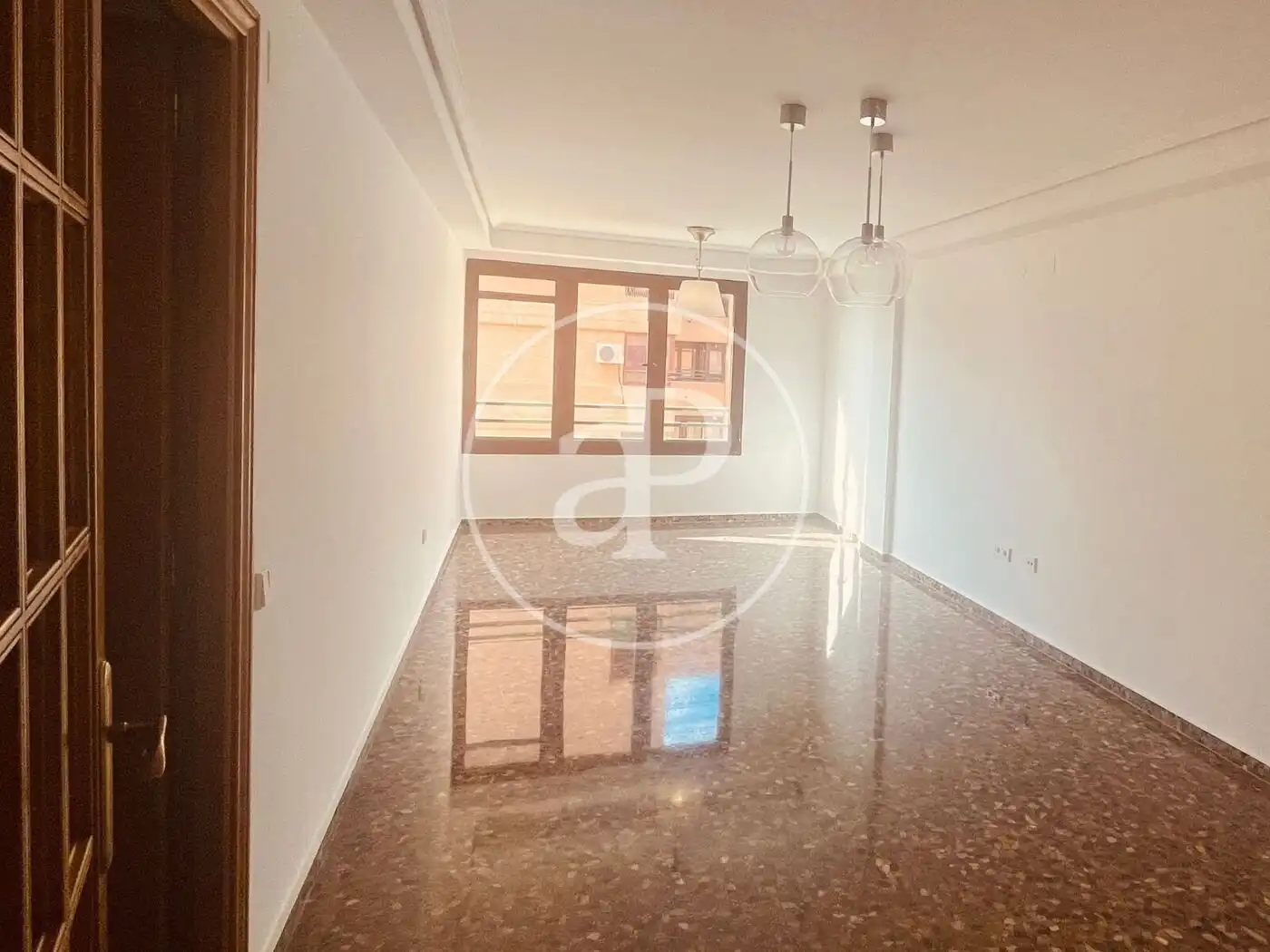 Sala d'estar de Pis de lloguer en Valencia amb Aire condicionat, Calefacció i Balcó