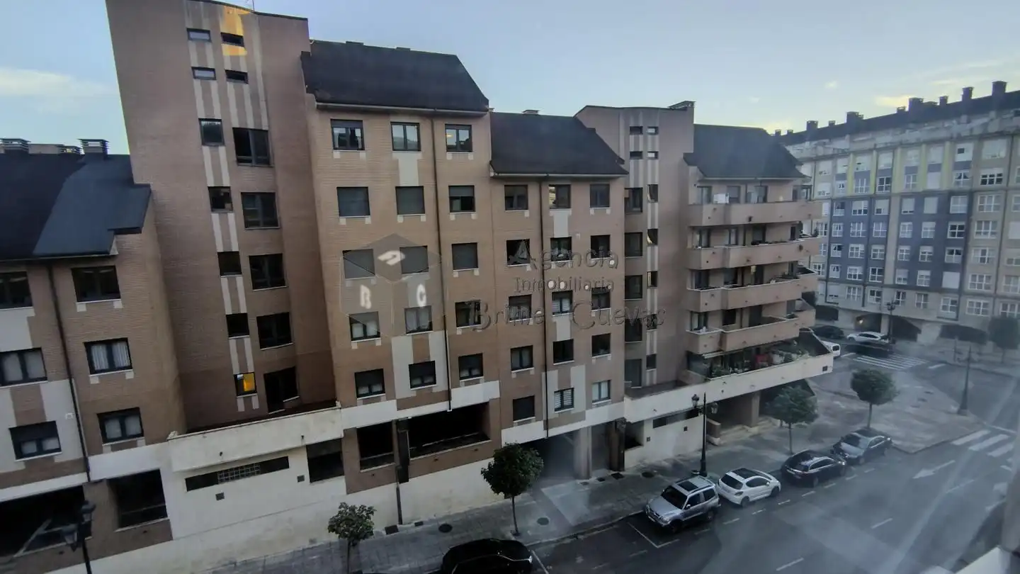Vista exterior de Pis en venda en Vallobín - La Florida