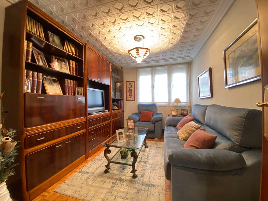 Living room of Flat for sale in Vitoria - Gasteiz  with Heating, Parquet flooring and Storage room