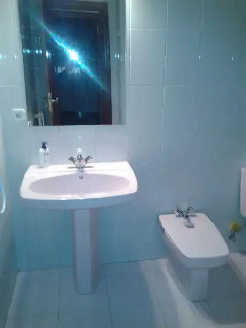 Bathroom of Flat for rent in Zaragoza  with Heating, Furnished and Oven
