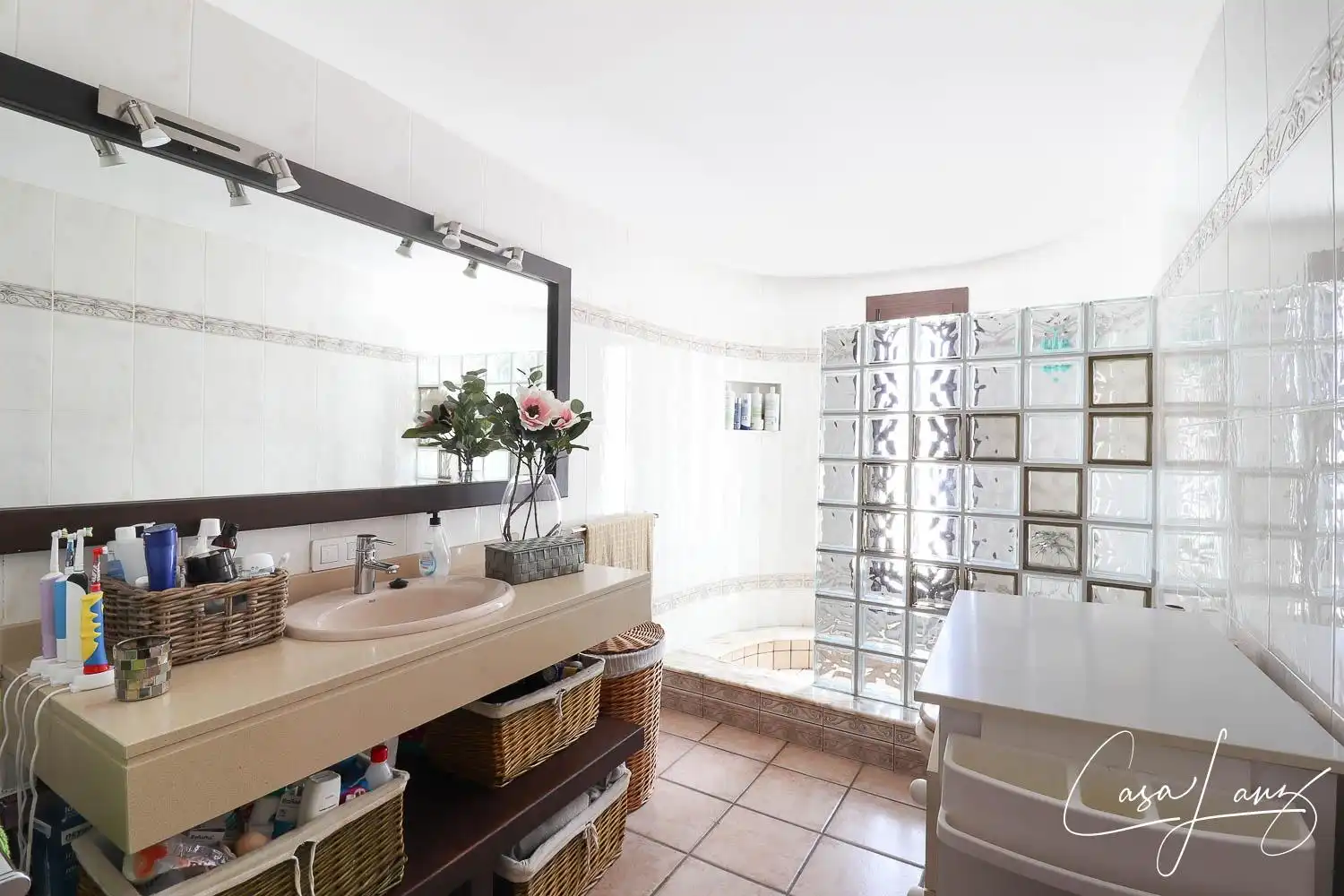 Bathroom of Houses for sale in Tías  with Private garden, Terrace and Storage room