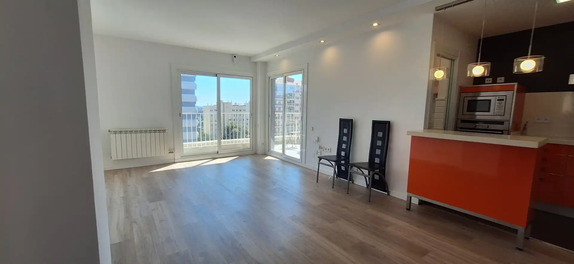 Sala de estar de Piso en venta en Montgat con Calefacción, Parquet y Horno