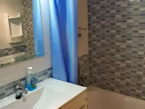 Bathroom of Flat for rent in Siles  with Air Conditioner and Furnished