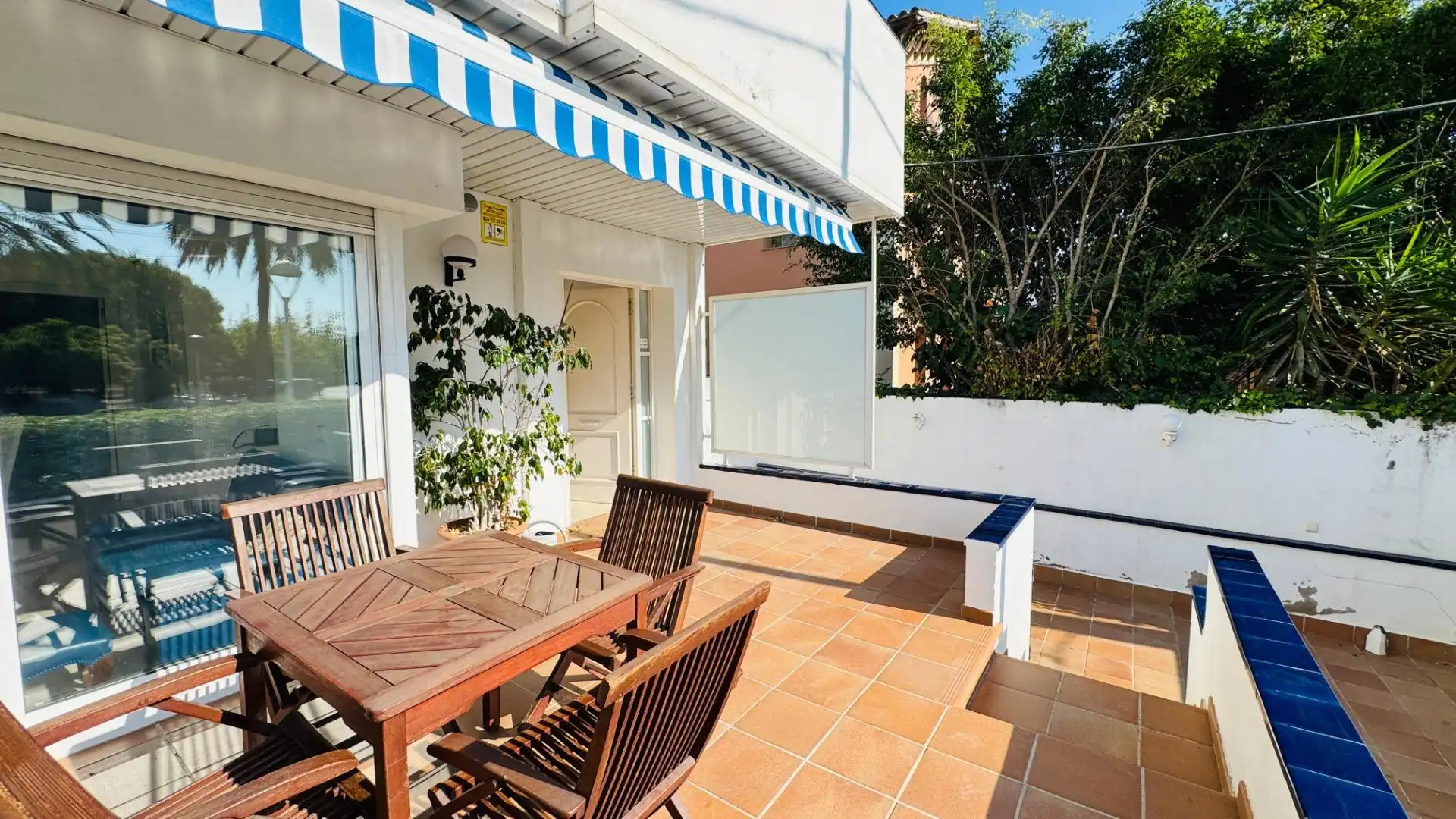Terrasse von Erdgeschoss zur Miete in Vilanova i la Geltrú mit Klimaanlage, Heizung und Terrasse