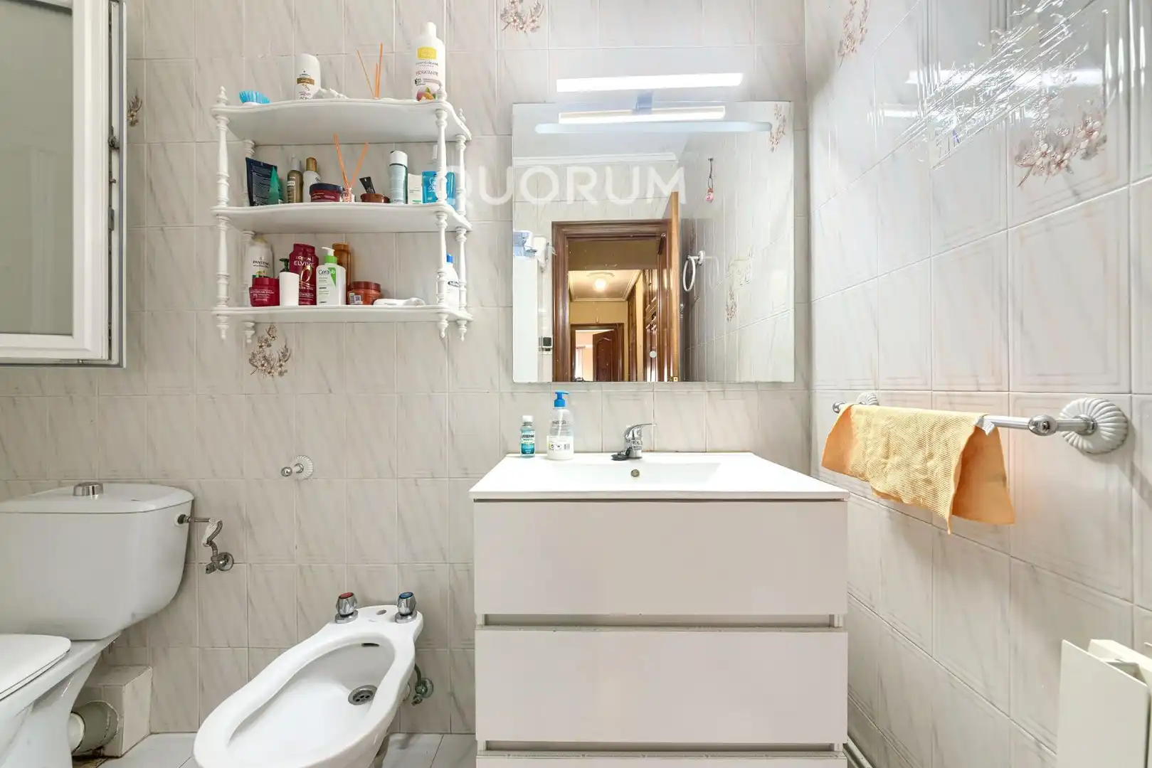 Baño de Piso en venta en Basauri  con Calefacción y Balcón