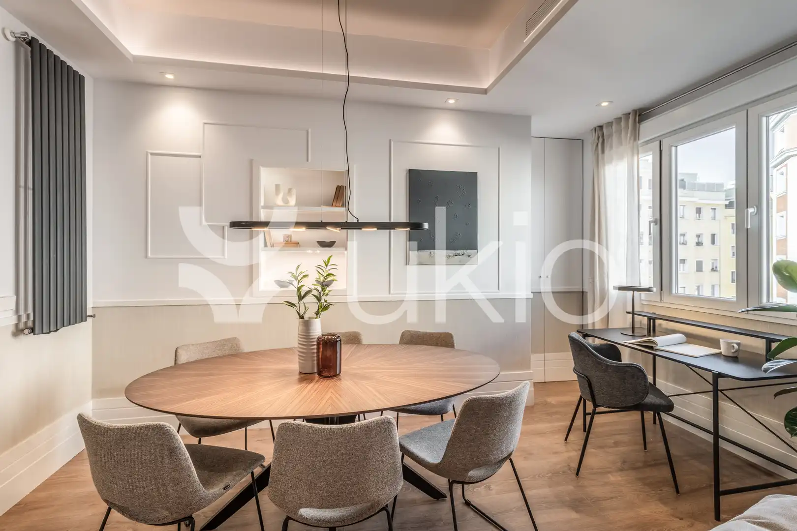 Dining room of Flat for rent in Madrid  with Air Conditioner, Heating and Furnished