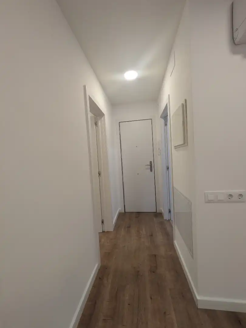 Flat for rent in Carrer de Bonsoms, Sants-Badal
