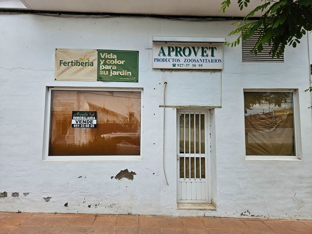 Außenansicht von Geschaftsraum zum verkauf in Brozas