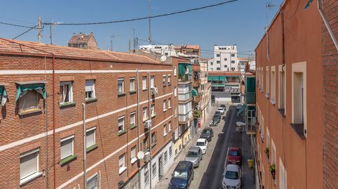 Foto 4 de Piso en venta en Calle San Basilio, Pradolongo, Madrid Capital