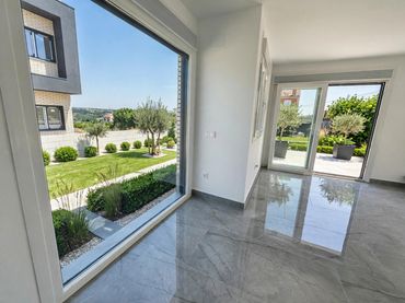 Villa con balcone in vendita a Calle de Santa Gema 6