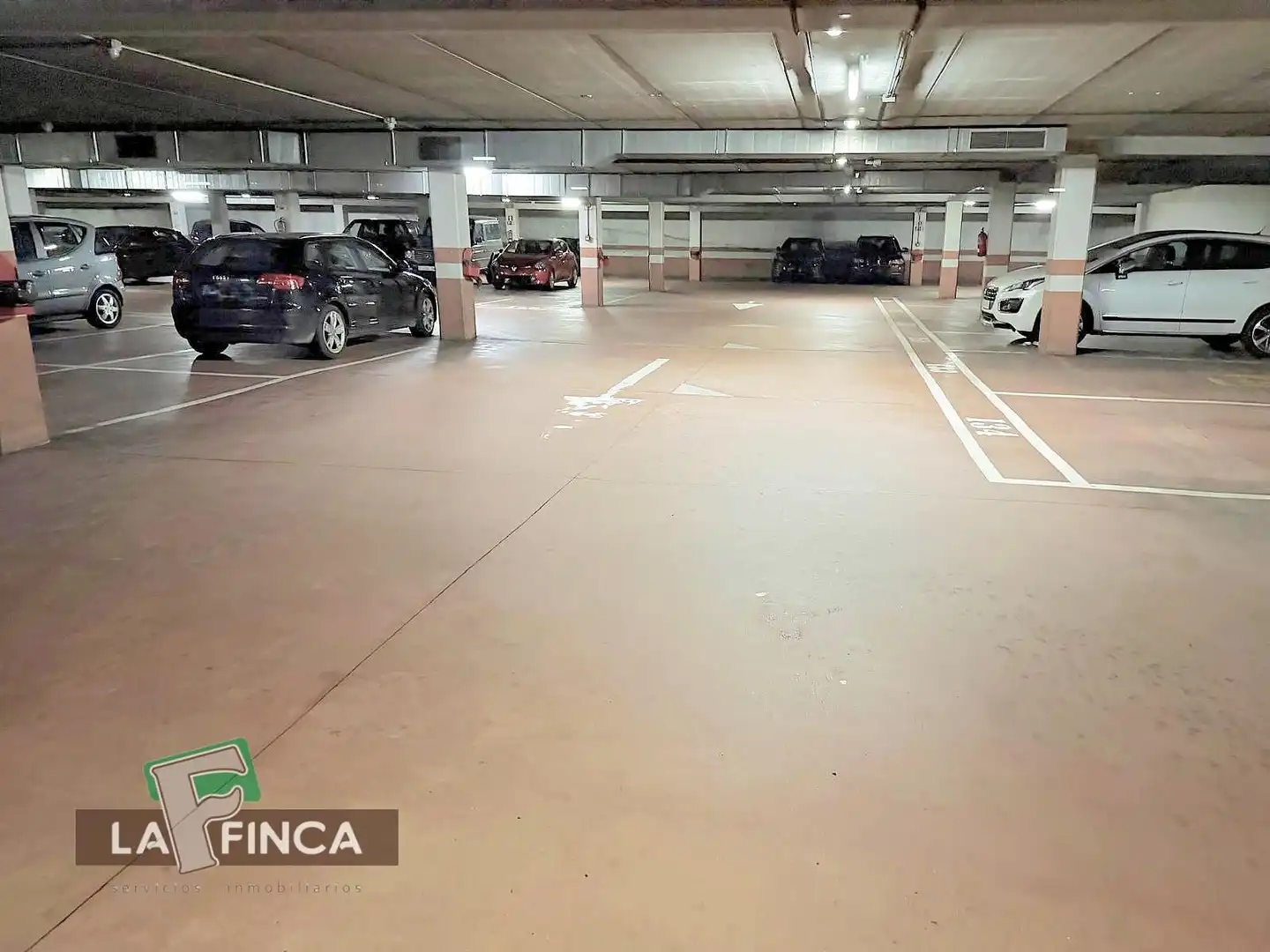 Aparcament de Garatge en venda en Oviedo 