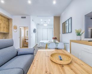 Sala d'estar de Apartament de lloguer en  Córdoba Capital amb Aire condicionat, Calefacció i Parquet