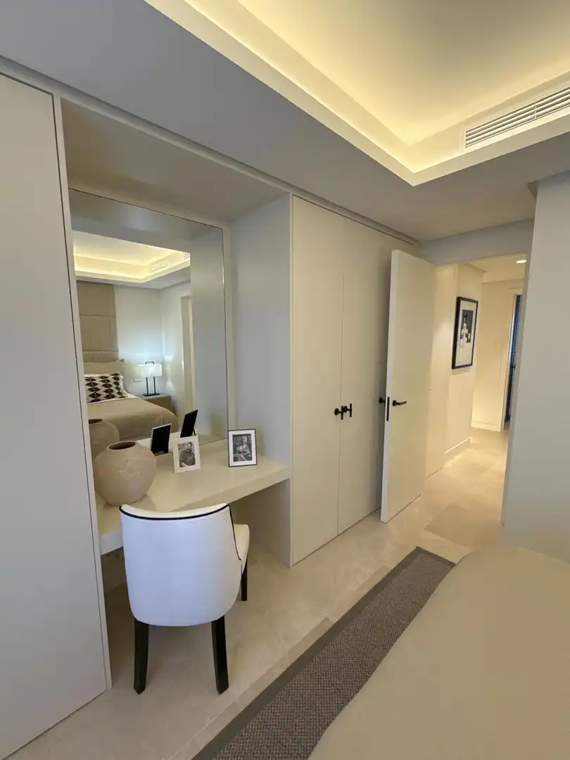 Habitación de Apartamento en venta en Marbella con Calefacción, Terraza y Trastero