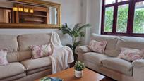 Sala d'estar de Casa o xalet en venda en Gijón  amb Calefacció, Terrassa i Traster