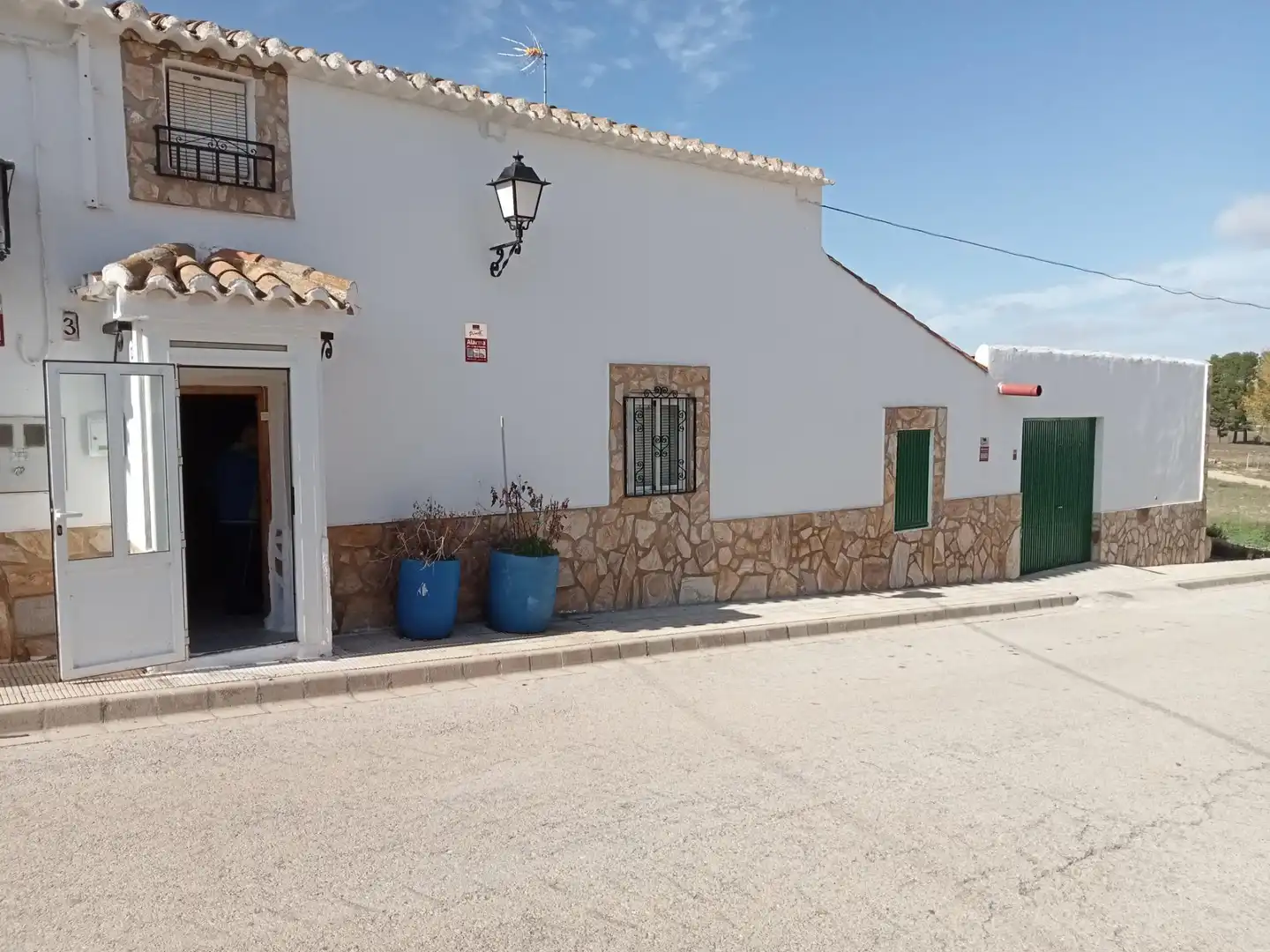 Vista exterior de Casa o xalet en venda en Lezuza