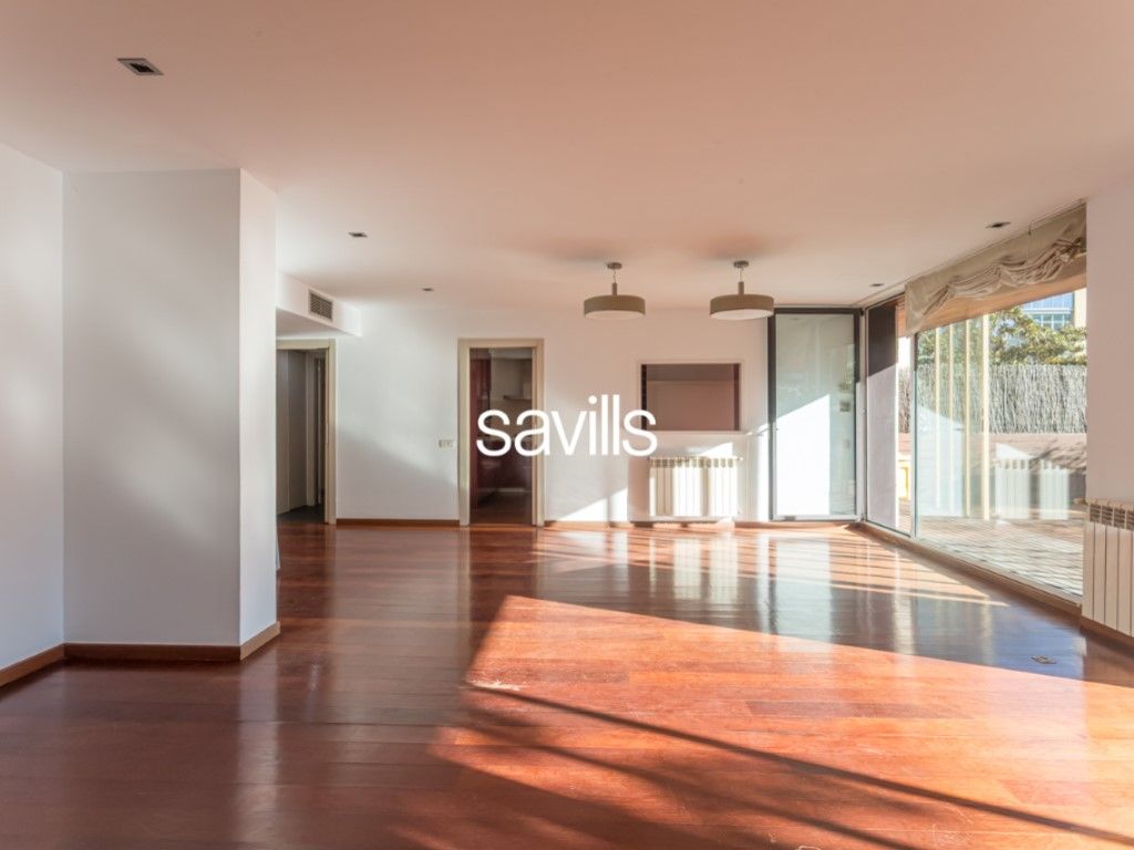 Living room of Apartment for sale in  Barcelona Capital  with Private garden and Swimming Pool