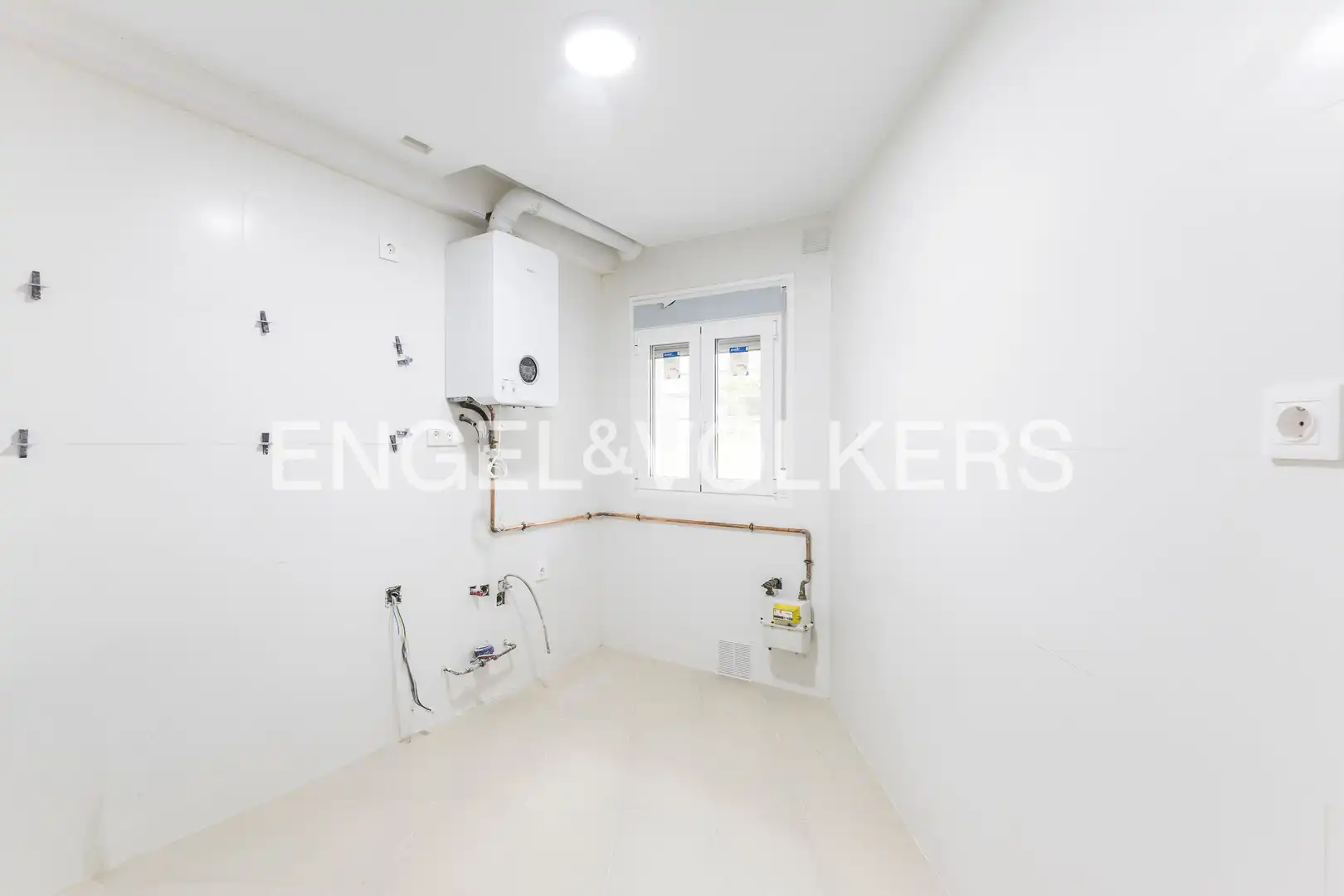 Apartament en venda en Madrid amb Calefacció i Moblat