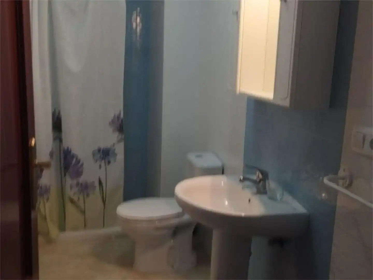 Badezimmer von Wohnung zur Miete in Fregenal de la Sierra mit Klimaanlage und Balkon