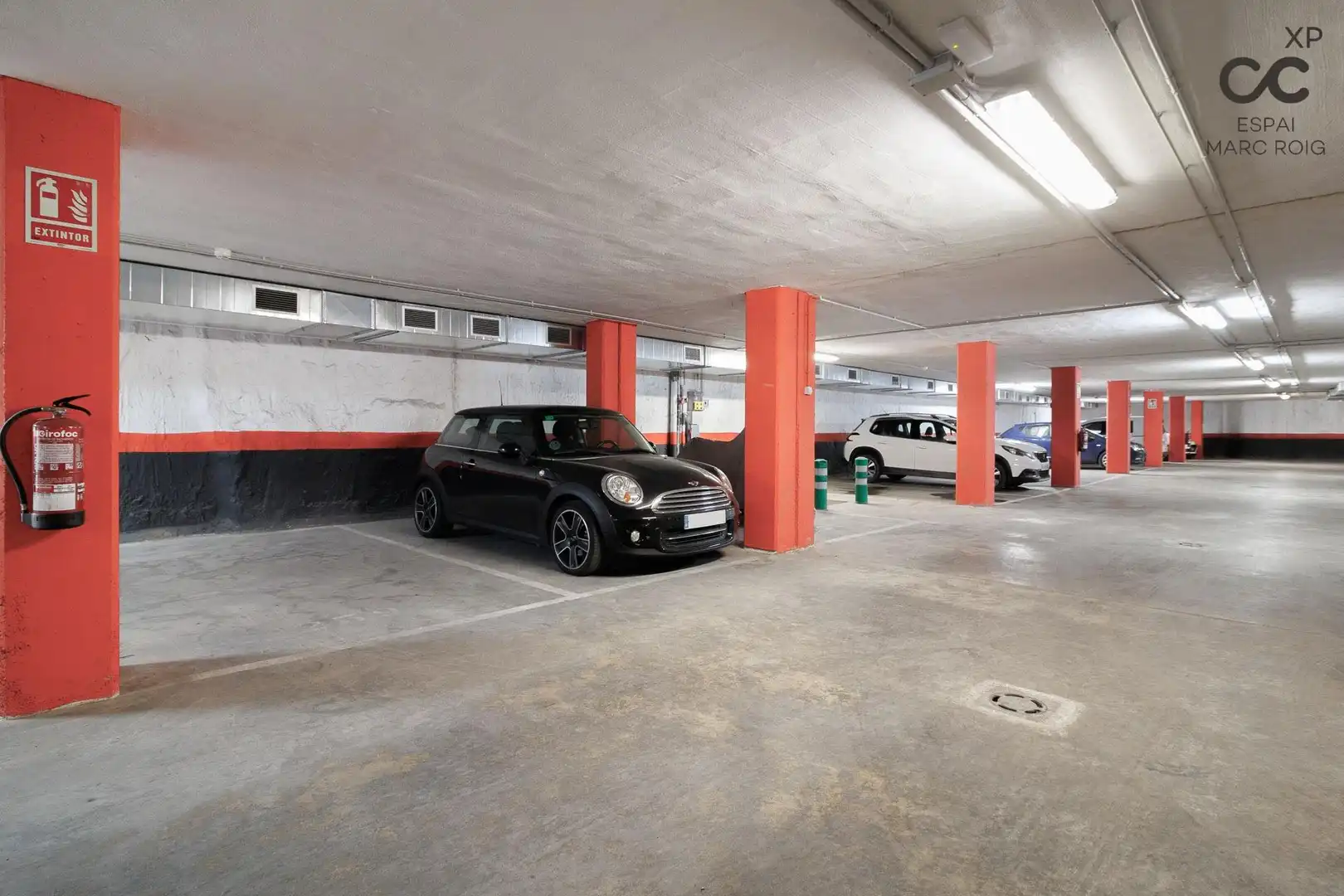 Parkplatz von Erdgeschoss zum Verkauf in Figueres mit Heizung, Parkett und Terrasse