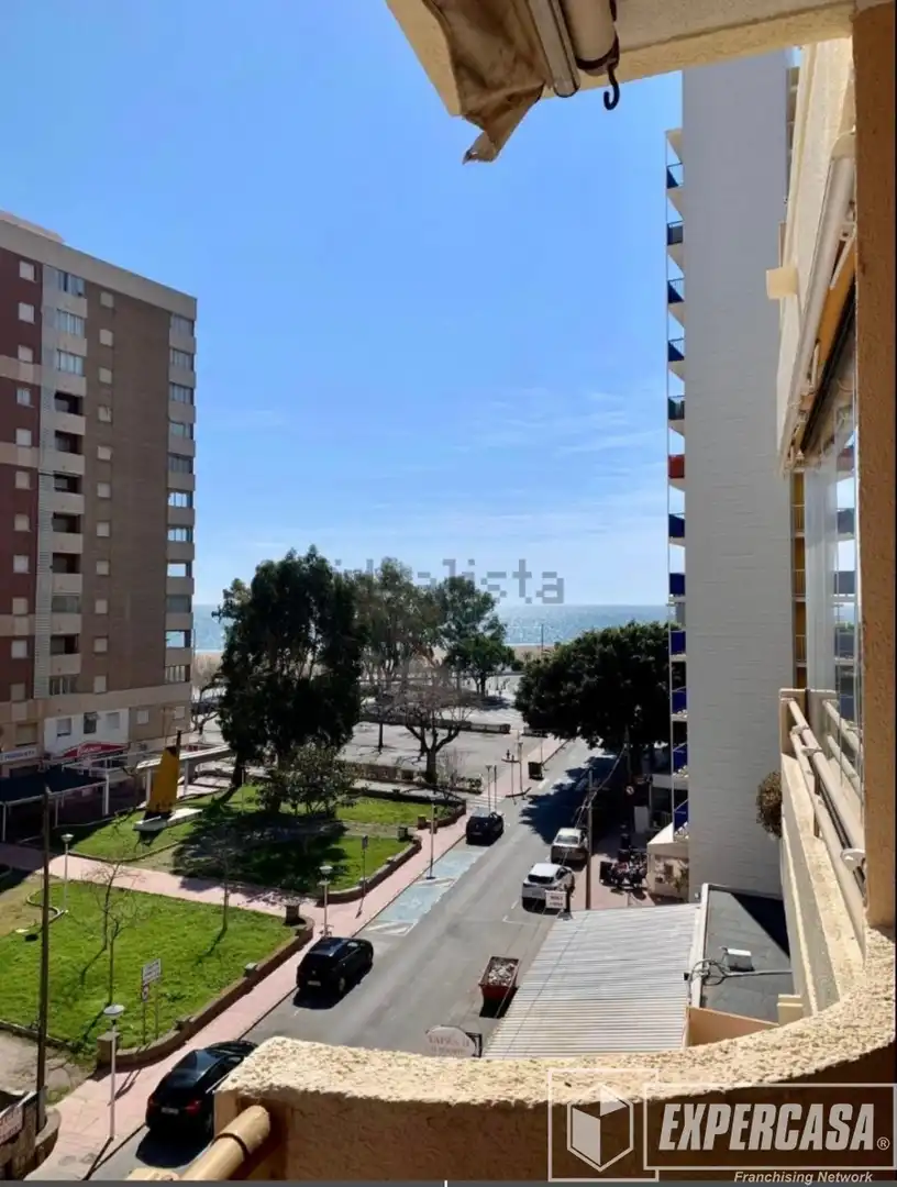 Vista exterior de Apartamento de alquiler en Oropesa del Mar / Orpesa con Aire acondicionado, Calefacción y Terraza