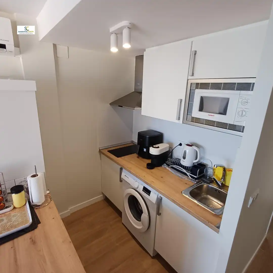 Cocina de Apartamento en venta en Alicante / Alacant con Aire acondicionado y Piscina comunitaria