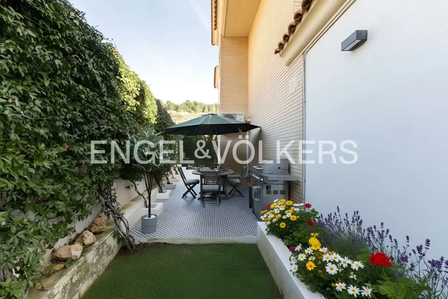 Terrace of Houses for sale in Chiva  with Air Conditioner, Heating and Private garden