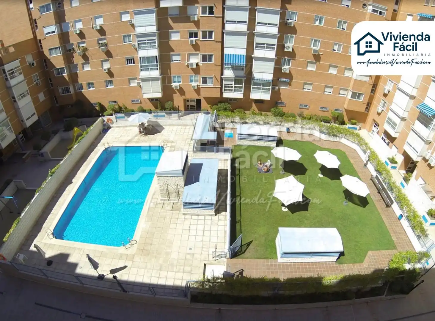 Flat for sale in Calle de María Tubau, Las Tablas