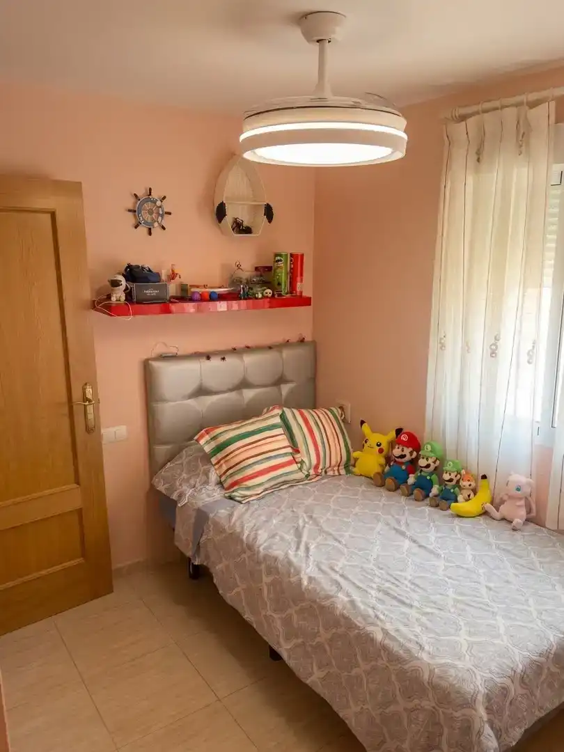 Dormitori de Apartament de lloguer en Oropesa del Mar / Orpesa amb Aire condicionat, Piscina i Balcó