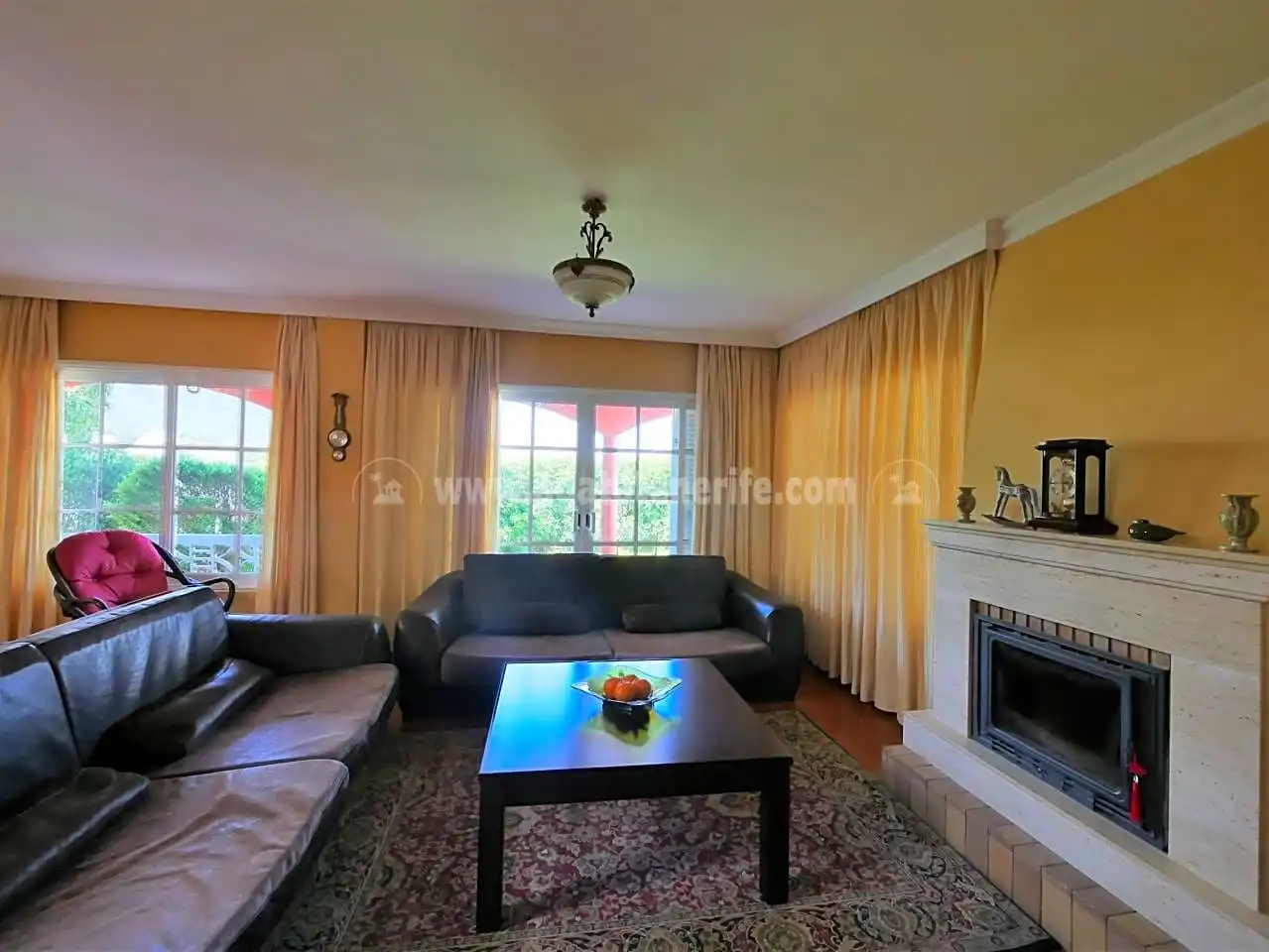 Sala de estar de Casa o chalet en venta en Los Realejos con Jardín privado, Terraza y Trastero