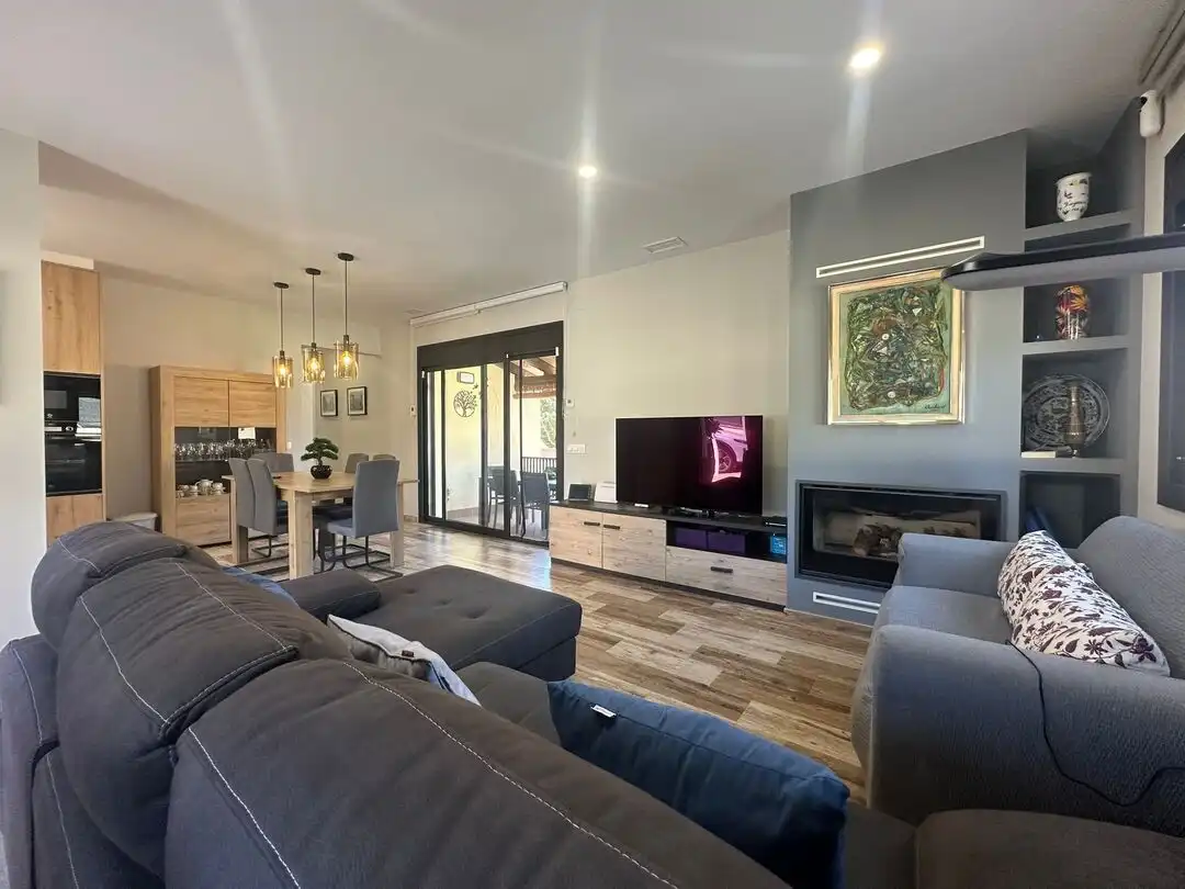 Sala de estar de Casa o chalet en venta en Collbató con Aire acondicionado, Calefacción y Jardín privado