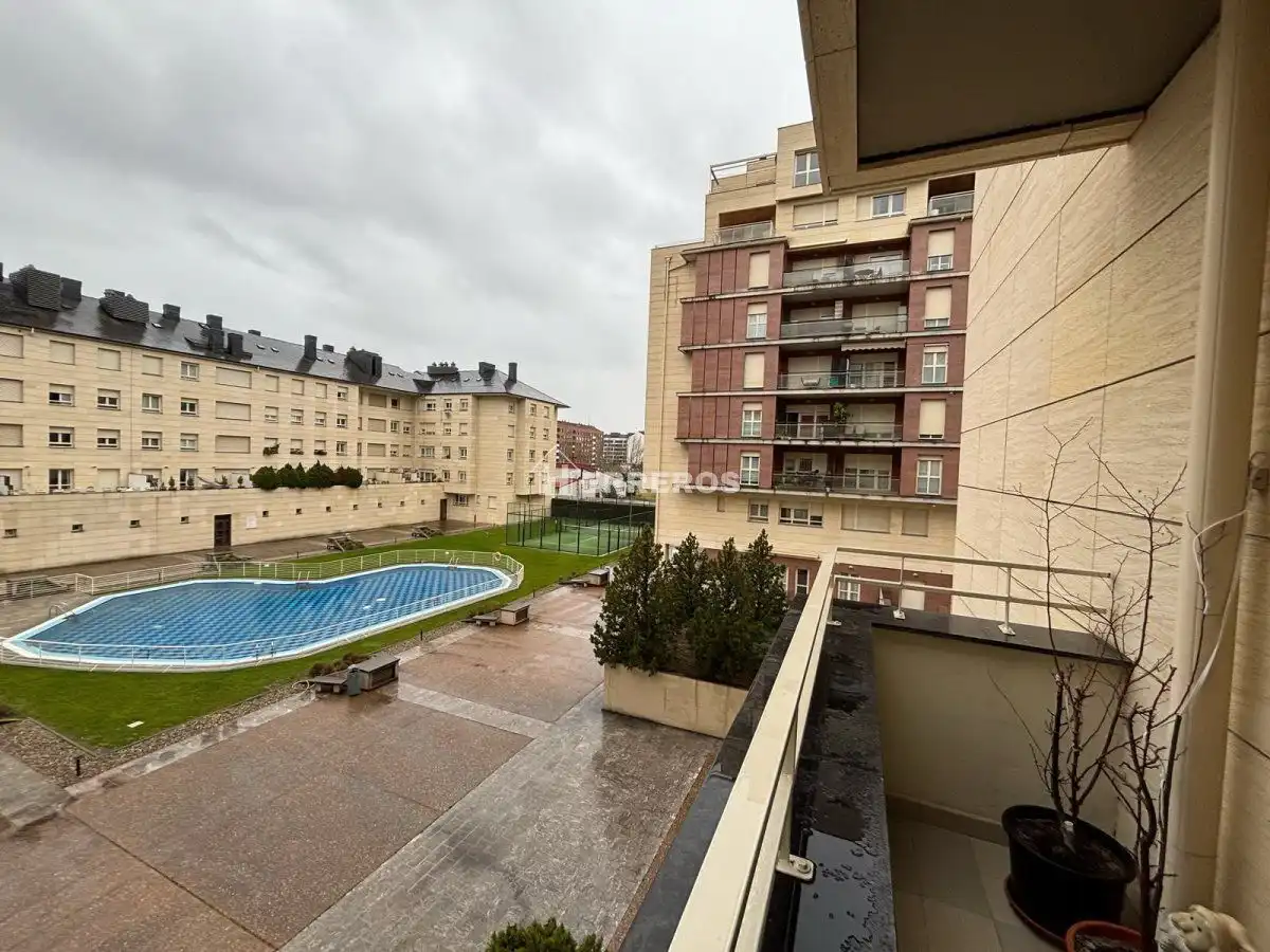 Flat for sale in Logroño, La Rioja
